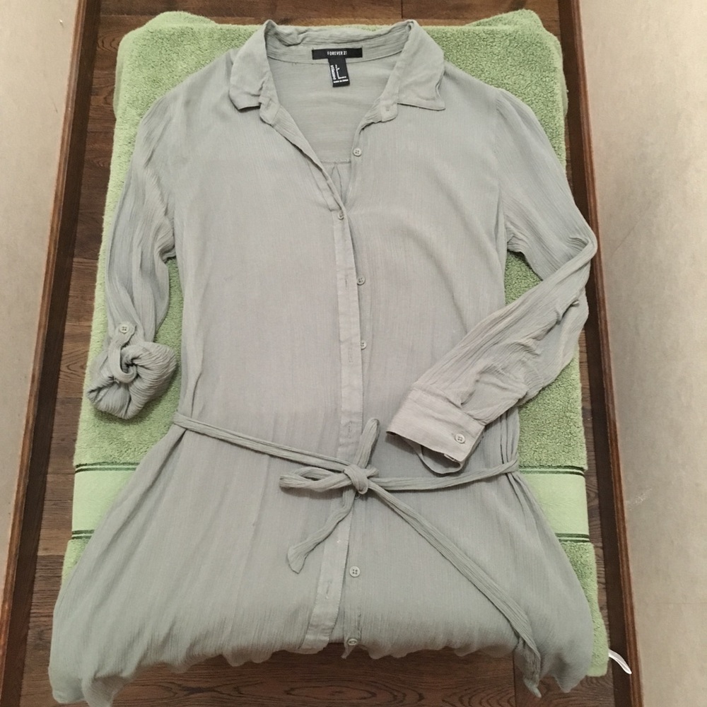F21 button up blouse